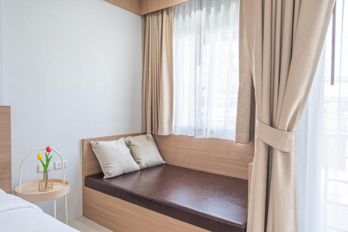 seaside patong house