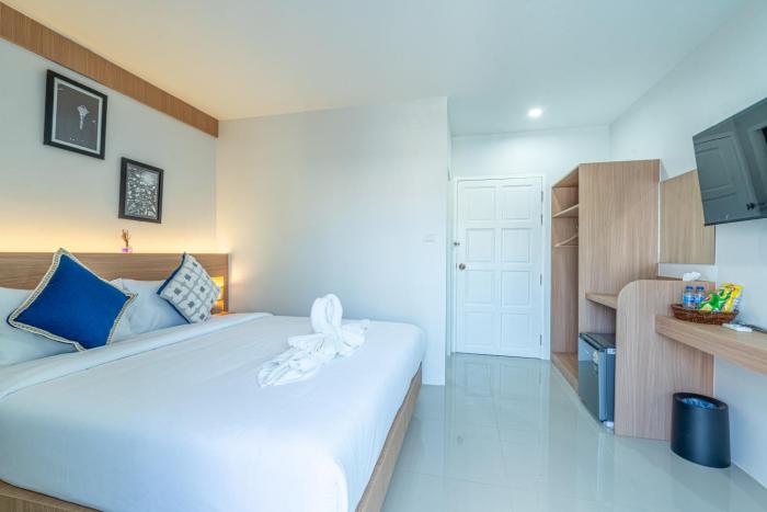 seaside patong house