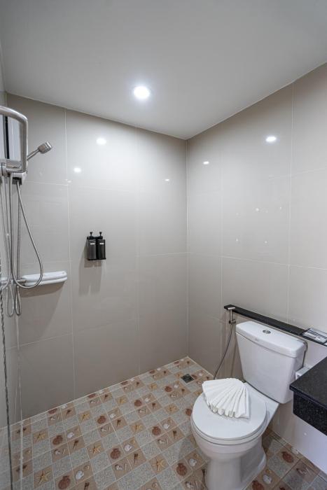 seaside patong house