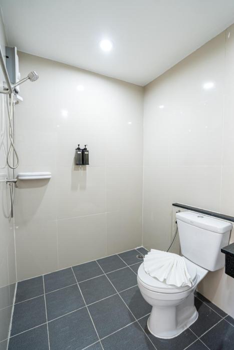 seaside patong house