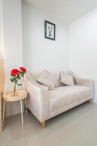 seaside patong house