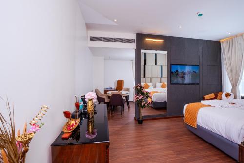 Hotel Paramos Meeds,,3 star