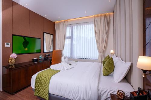 hotel paramos meeds