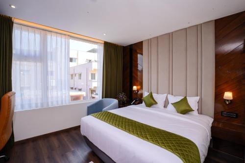 hotel paramos meeds