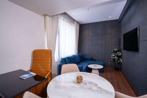 hotel paramos meeds