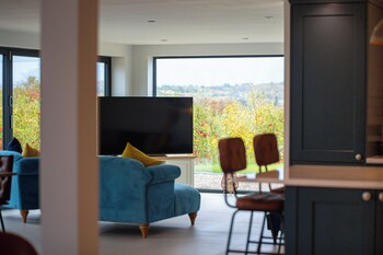 Beautiful Barn Conversion-Escape For 12,,3 star