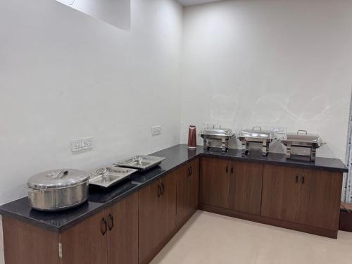 hotel apex inn shamshabad