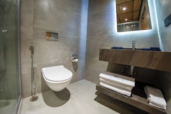 trunk and trolley a luxury boutique hotel