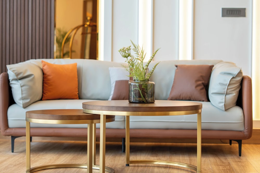 trunk and trolley a luxury boutique hotel