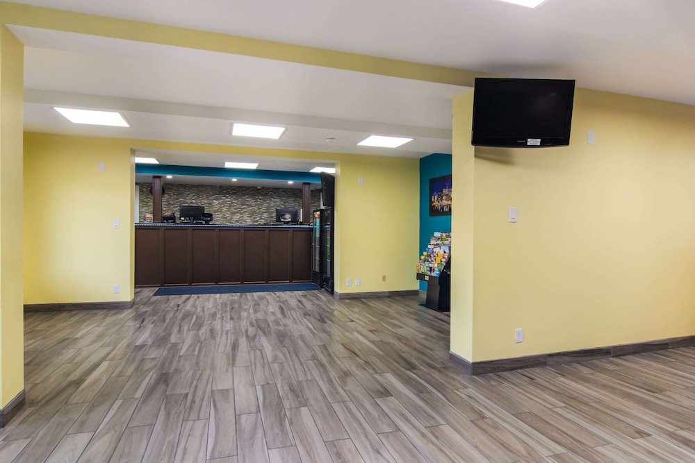 rodeway inn and suites monroeville pittsburgh