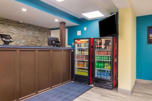 rodeway inn and suites monroeville pittsburgh