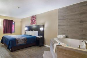 rodeway inn and suites monroeville pittsburgh