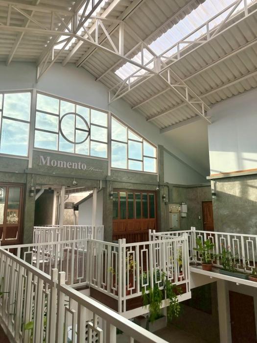 momento house
