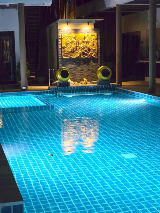 blue palm residence kata