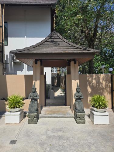 blue palm residence kata