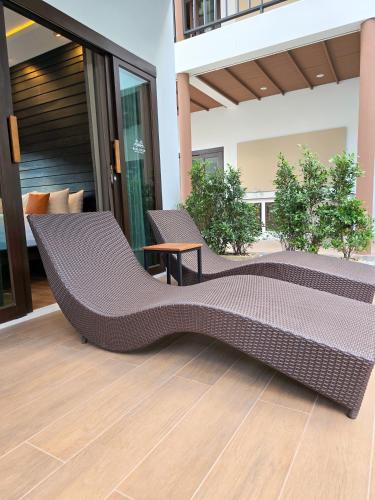 blue palm residence kata