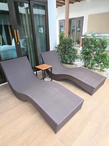 blue palm residence kata