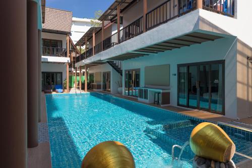 blue palm residence kata