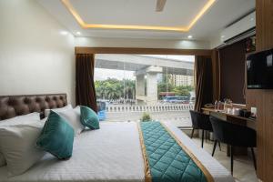 elmas suites bellandur