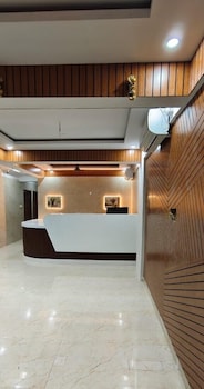 elmas suites bellandur