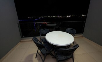 the expert