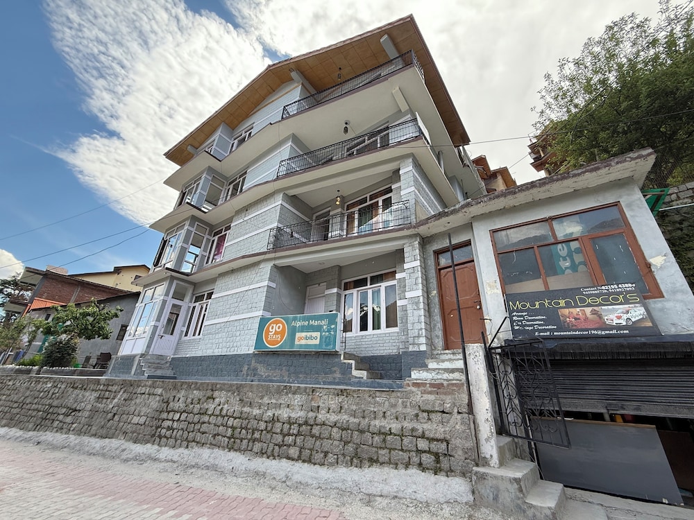 hotel alpine himalayan view manali
