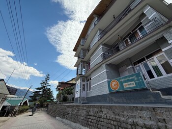 hotel alpine himalayan view manali