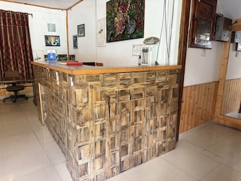 hotel alpine himalayan view manali