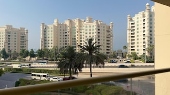 luxury 3 bed apartment at palm jumeirah