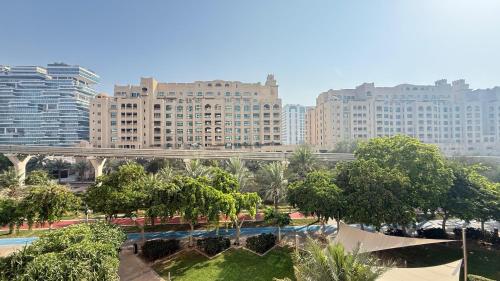 luxury 3 bed apartment at palm jumeirah