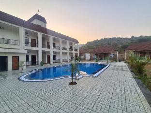 orchard hills resorts