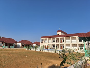 orchard hills resorts