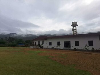 orchard hills resorts