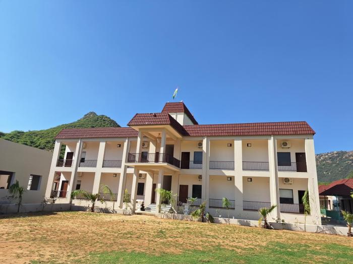 orchard hills resorts