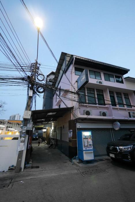 lee home bangkok