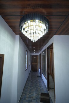hotel royal tree