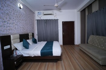 hotel royal tree