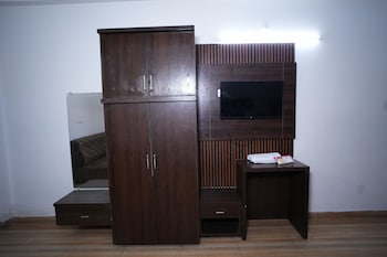 hotel royal tree