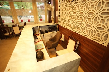 Hotel Royal Tree,,2 star