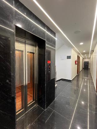 Honeyveils Palace,,4 star