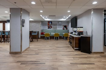 hampton inn and suites alpharetta roswell