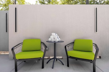 hampton inn and suites alpharetta roswell