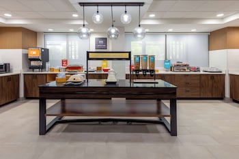 hampton inn and suites alpharetta roswell