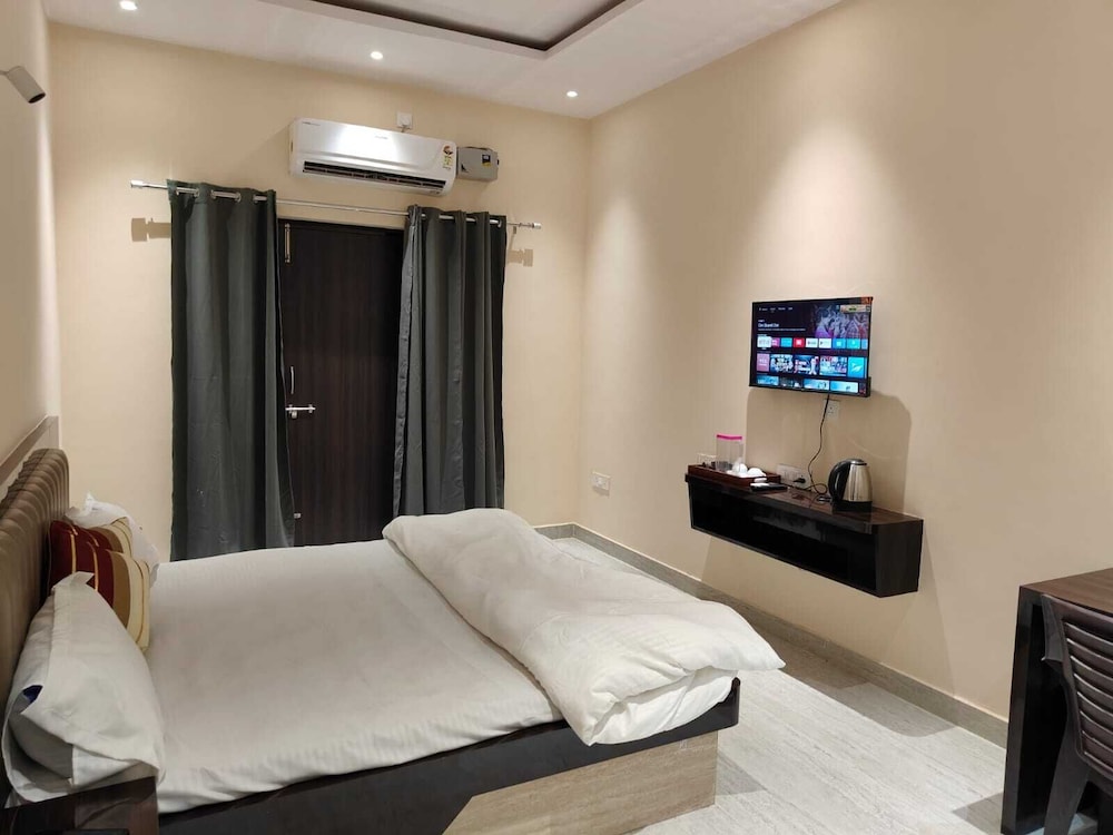 sacred kashi homestay