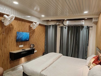 sacred kashi homestay