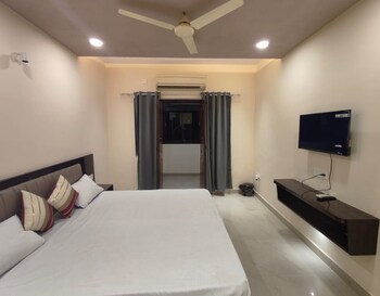 sacred kashi homestay