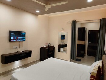 sacred kashi homestay