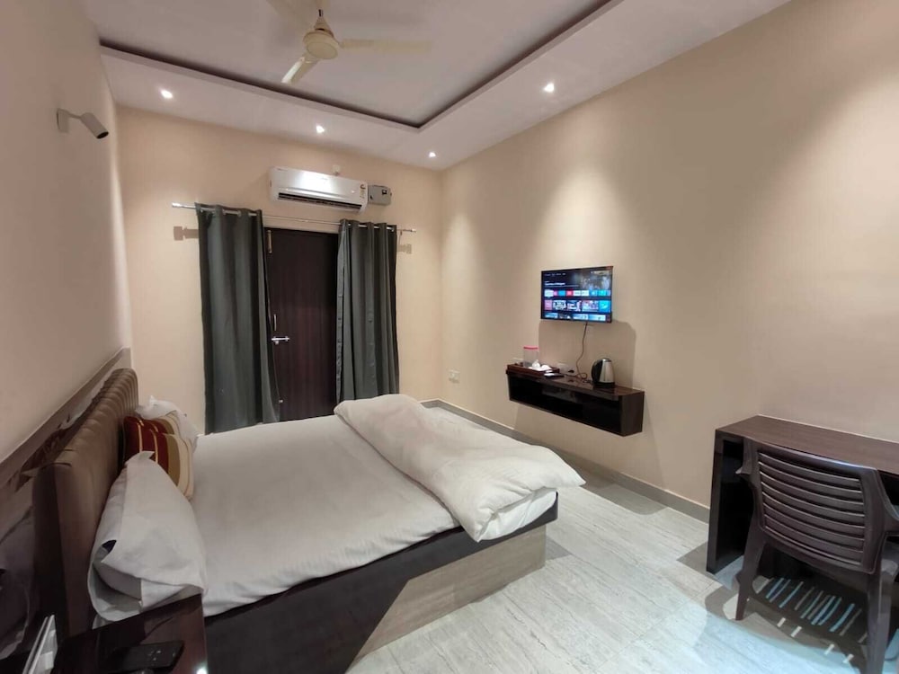 sacred kashi homestay