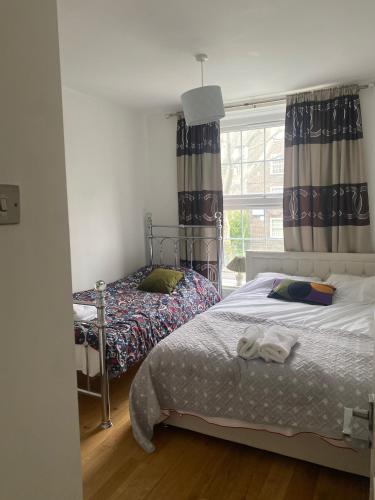Central London Luxury Apartment With 3 Bedrooms,,3 star