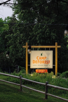 camp deforest